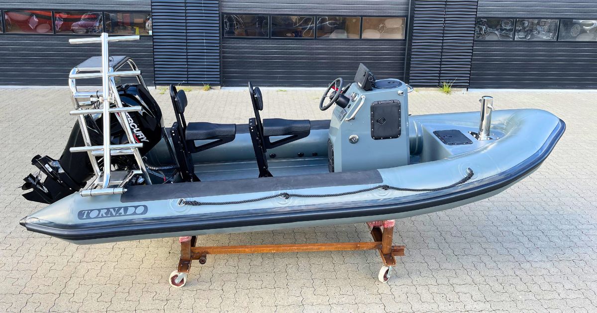 4.8m RIB - Tornado Boats